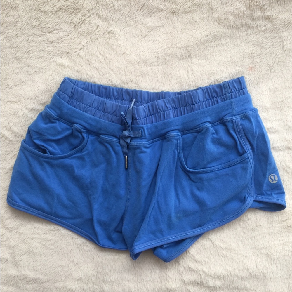 Lululemon Shorts size 4